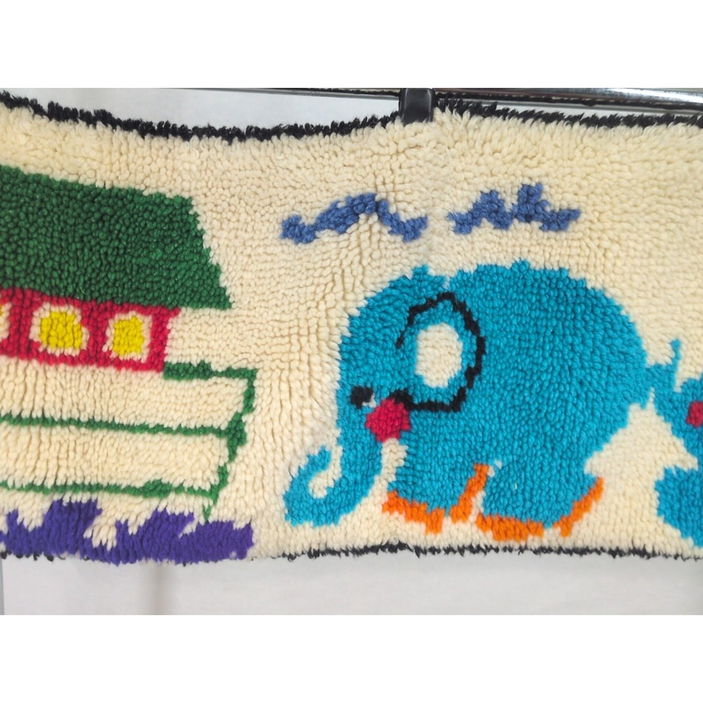VTG Kids Room Rug Carpet Wall Hanging Decor Noahs Ark Elephant Latch Hook - Picture 3 of 8